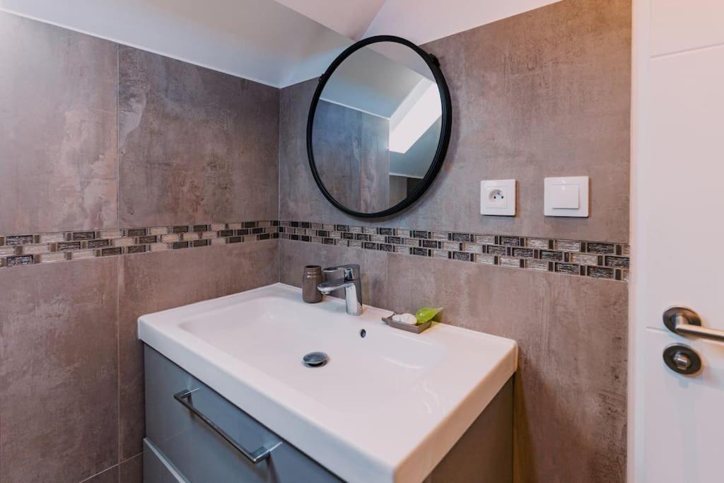 Charmant Appartement Proche Disneyland Bussy-Saint-Georges Exterior photo